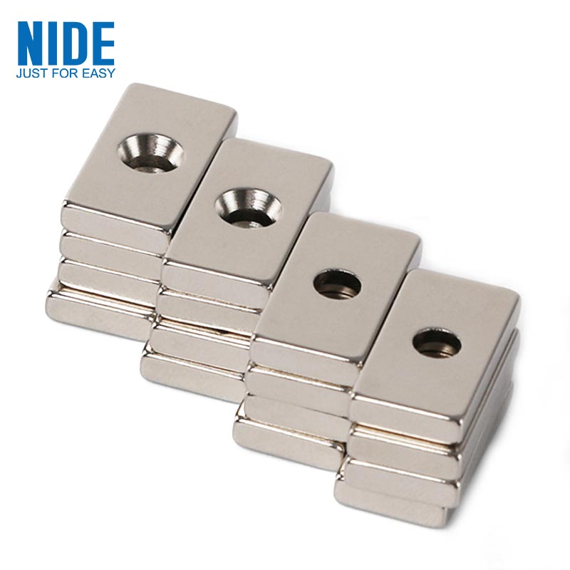 Square Strong Neodymium Magnet Sintered NdFeB Magnet Mei Hole